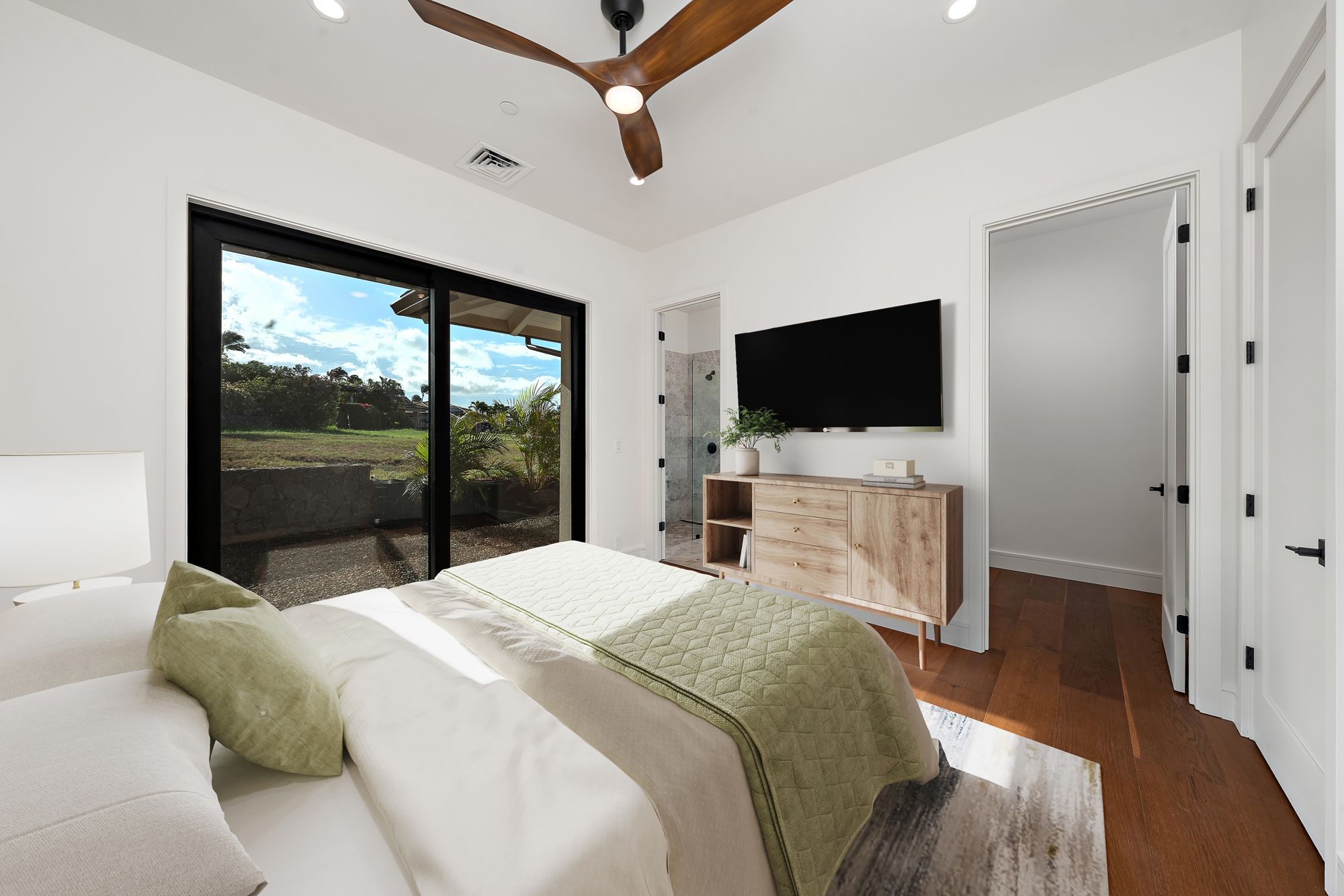 Bedroom (virtually staged)